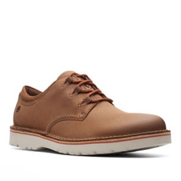 Collection by Clark Mens Eastford Low 8 - Picture 2 of 10